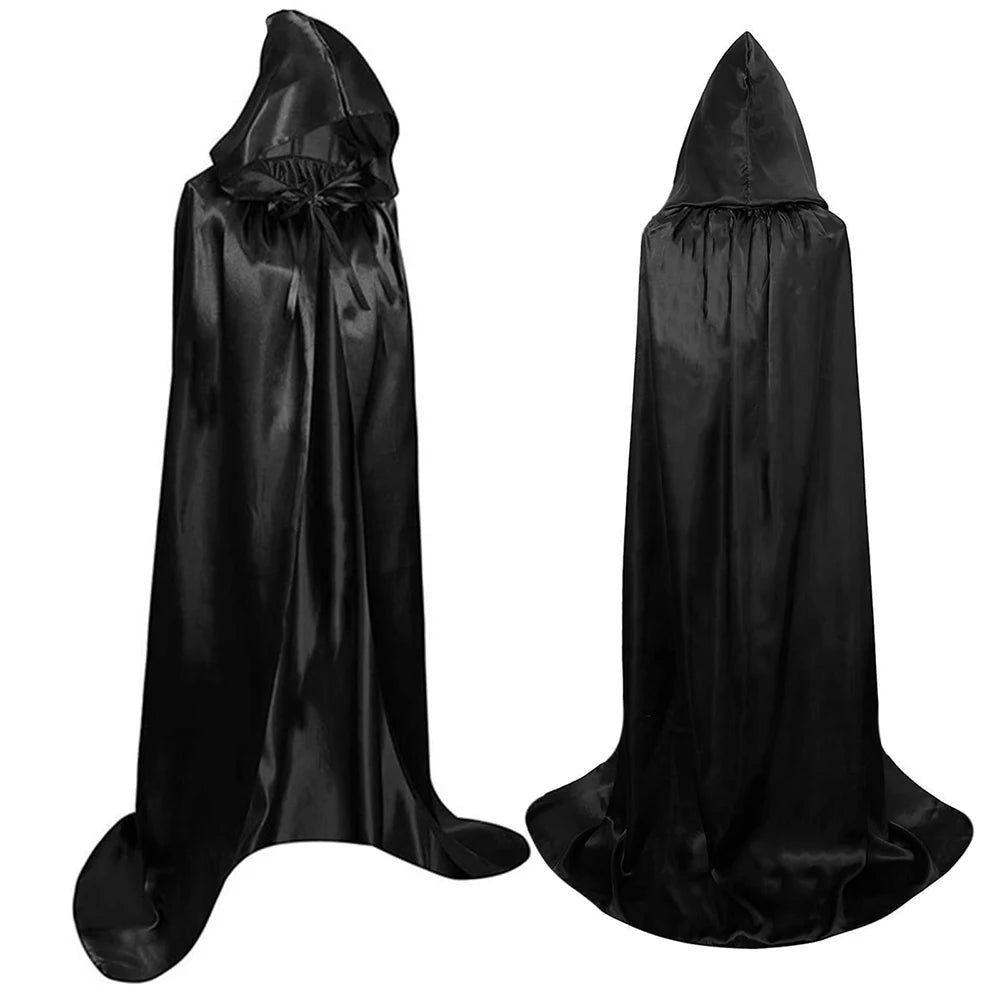 Cape noire à capuche