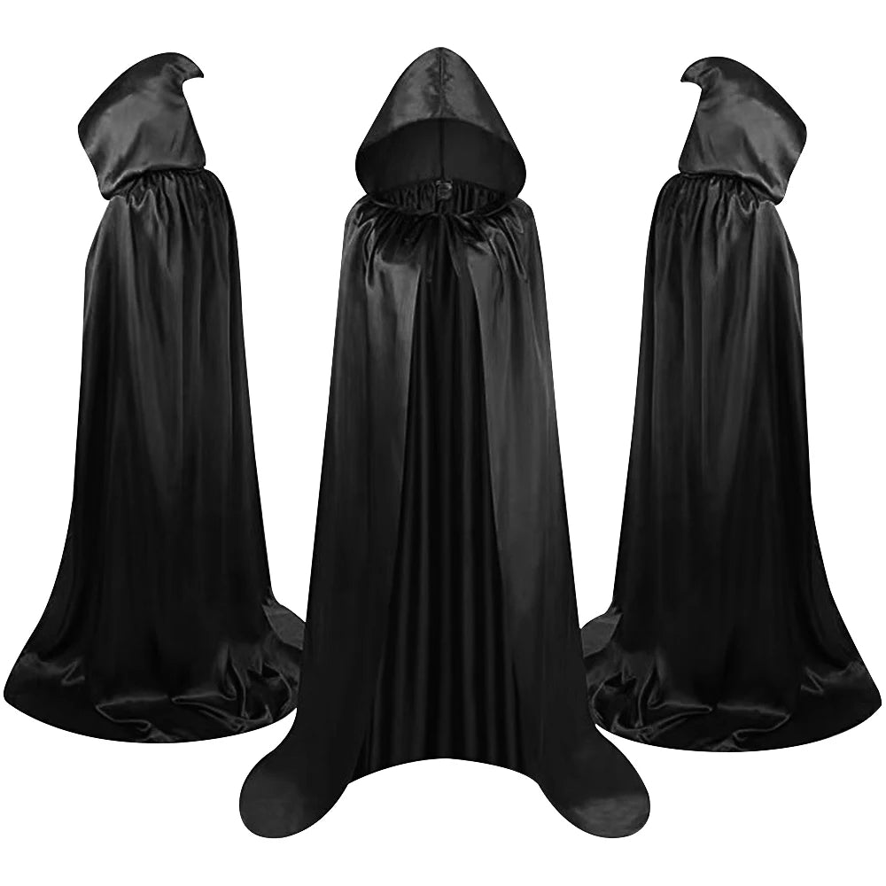 Cape noire à capuche