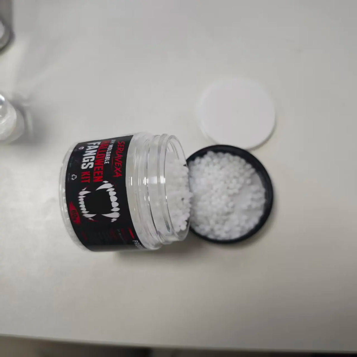 Moldable Vampire Fangs Kit